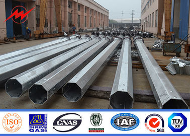 China Achteckige Form galvanisierte Röhren- Stahl-Pole-Kraftübertragung im Silber fournisseur