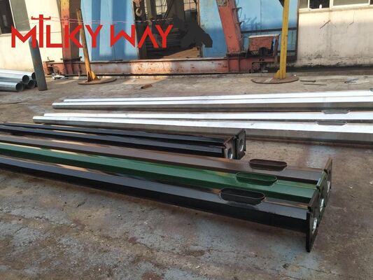 Qualität  Hot Dip Galvanization Steel Power Pole Offering Tolerance Of Dimension Plus Minus Two Percent And Fifteen Years Warrently For Safety Fabrik