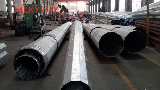 Hot Dip Galvanized Steel Utility Poles für die elektrische Übertragung mit hoher Sicherheitsfaktor-Konstruktionslast