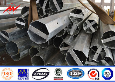 Höhen-Stahlstrommast Q345 12m, elektrische heißes Bad-Stahlgalvanisation Polen